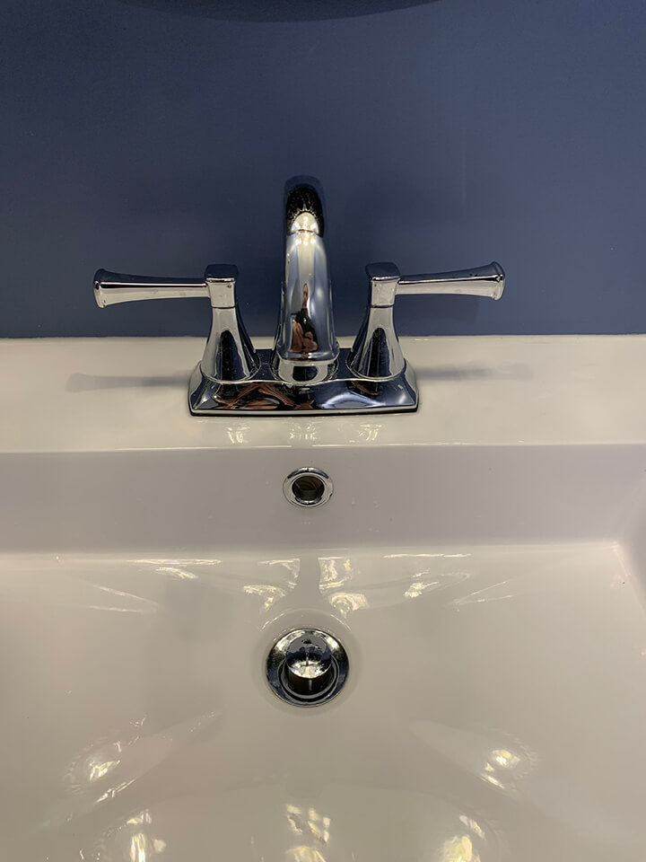 sink faucet replacement Basement Bathroom - Winnipeg Bathroom Renovations - All Canadian Renovations Ltd.