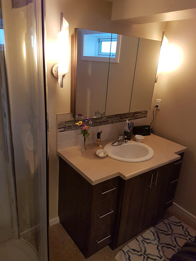 Frontenac Bathroom - All Canadian Renovations Ltd. - Winnipeg Bathroom Renovations