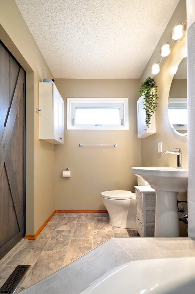 Tweedsmuir Bathroom Renovation - Winnipeg Bathroom Renovations - All Canadian Renovations Ltd.