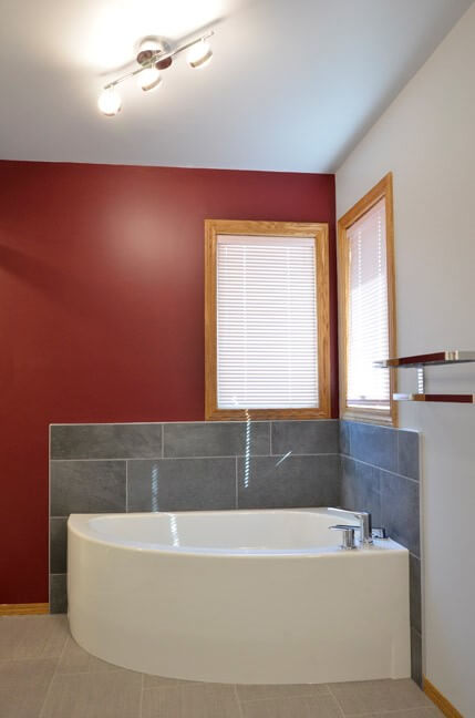 Hookway Bathroom - Bathroom Renovations Winnipeg - All Canadian Renovations Ltd.