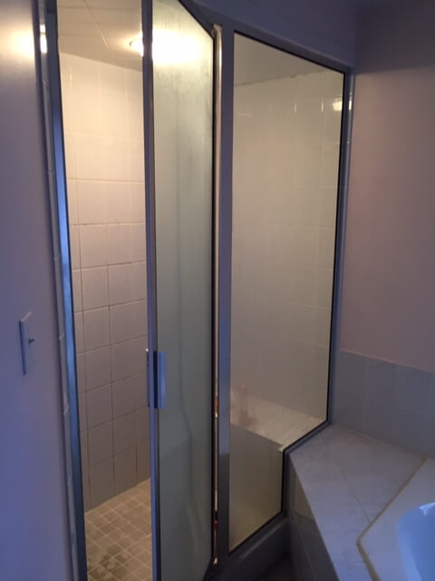 Hookway Bathroom - Bathroom Renovations Winnipeg - All Canadian Renovations Ltd.